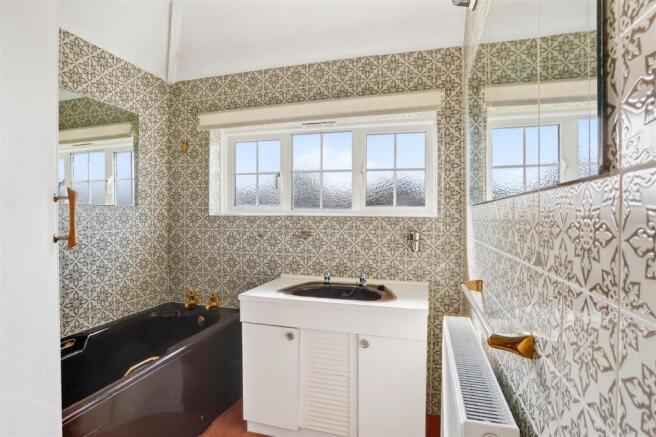 1672715916 - 21 Milton Avenue, SM1 - 16.jpg