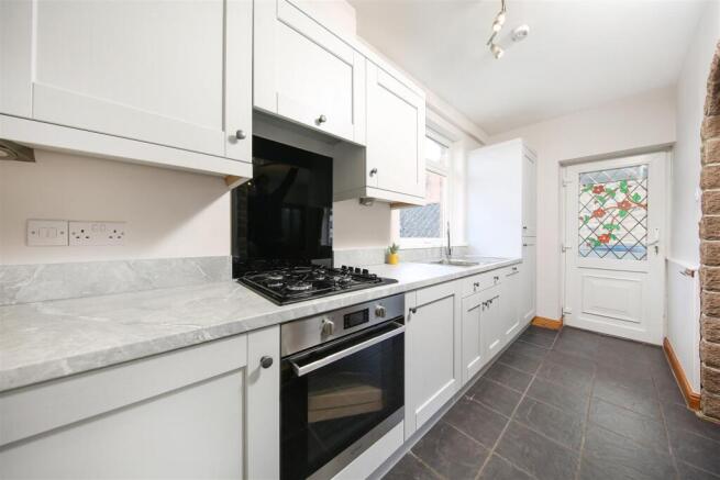 Kitchen3.jpg