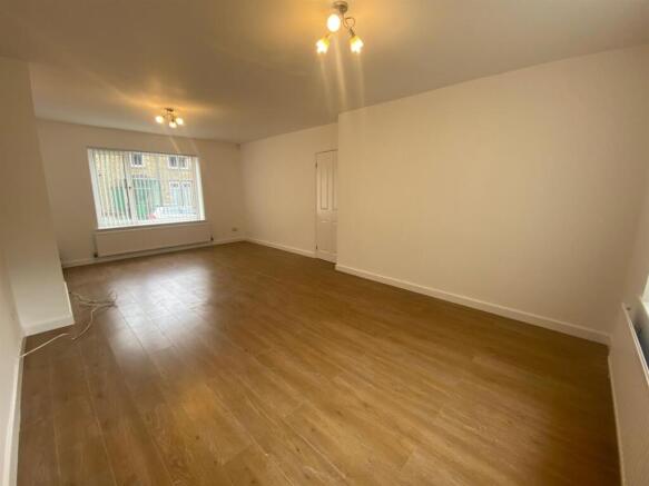 3 bed End of Terrace to rent Image 5