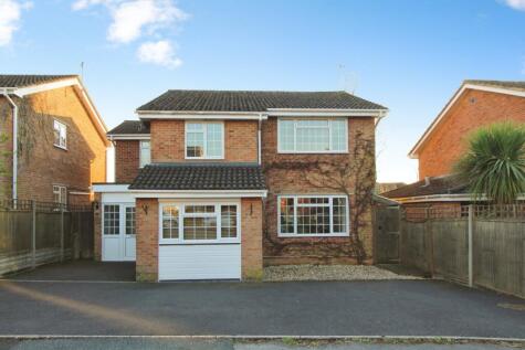 Medbourne Close, Blandford Forum, Dorset, DT11