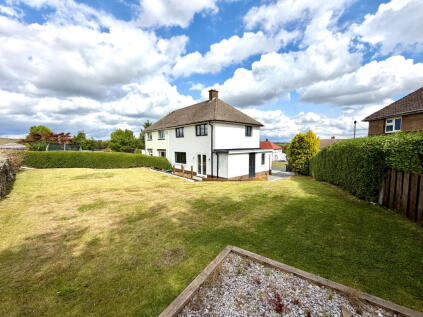 Westfield Avenue, Thurlstone, Sheffield, S36 9RL