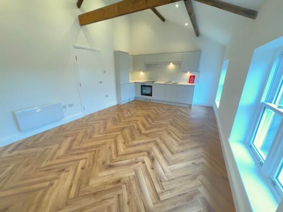 1 bed Apartment to rent Image 5