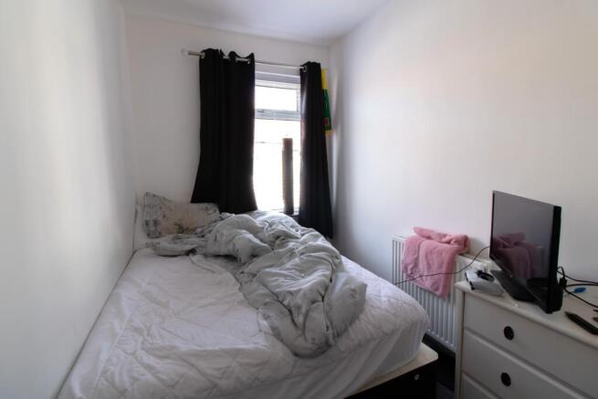 3 bed Terraced for sale Image 12