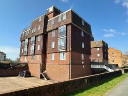 Flat 22, Balcombe Court, Balcombe Road, Peacehaven BN10 7QW