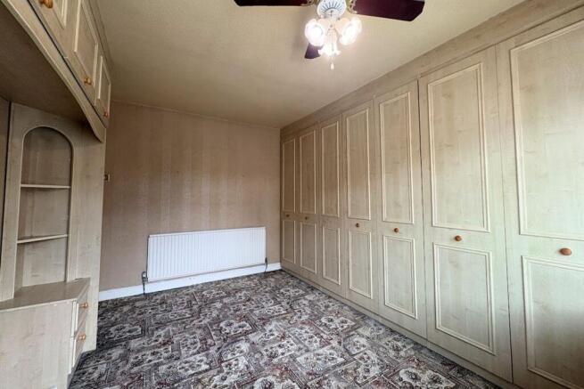 35 Darley Grove, Farnworth, Bolton, Lancashire BL4 7RZ
