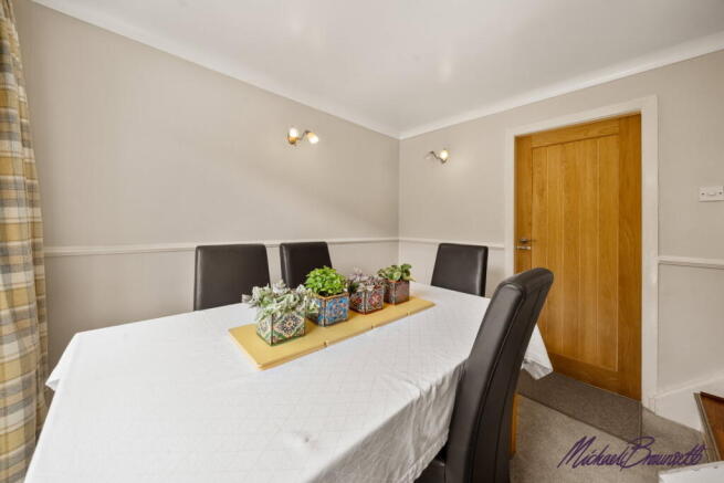 3 bed Detached for sale Image 10