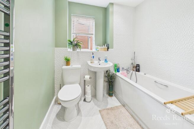 3 bed Semi-Detached for sale Image 12