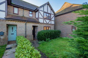 32, Court Meadow, Crowborough TN6 3LQ