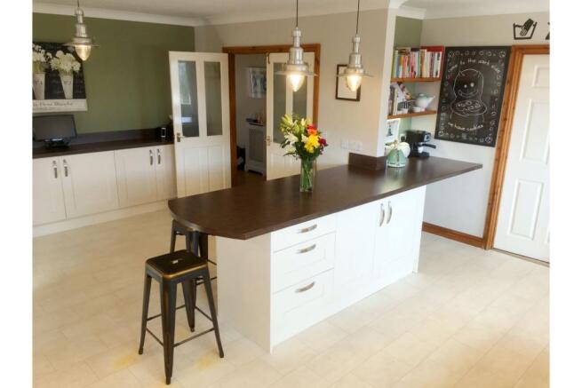 Kitchen/Breakfast