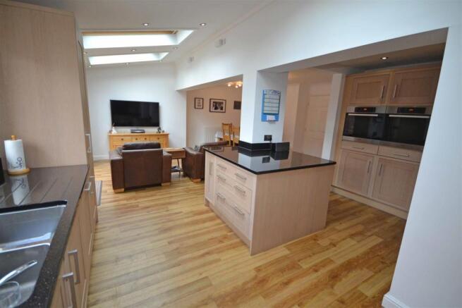 Priory - Kitchen Diner ii.jpg
