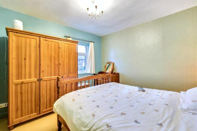 Bedroom 1_1.jpeg