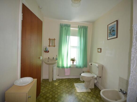 Bathroom / WC