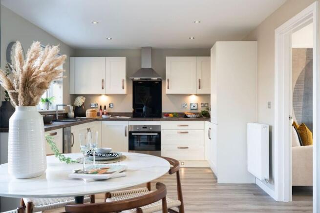4 bed Detached for sale Image 6