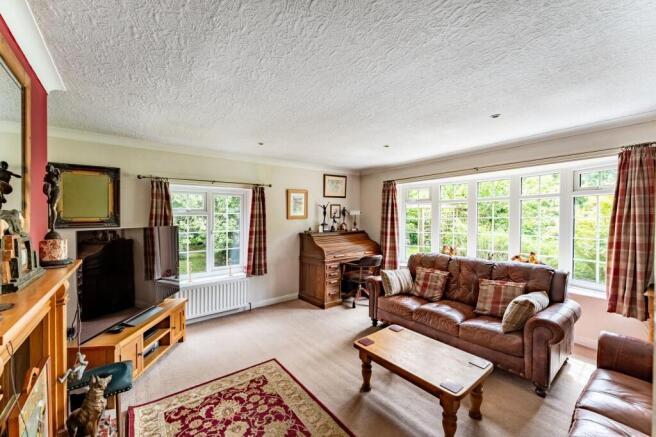 4 bed Detached for sale Image 6