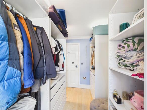 2 bed Flat to rent Image 10