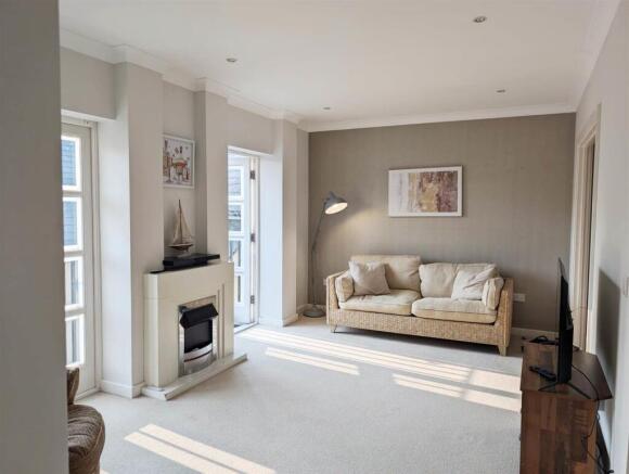 Windsor Court, Rugby