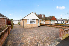 114, Sunnymead Drive, Waterlooville PO7 6BX