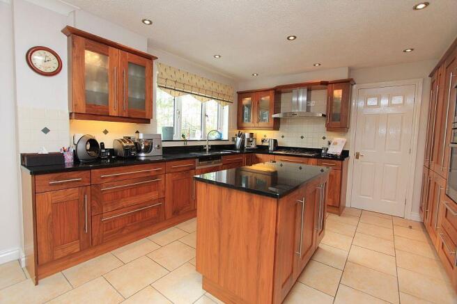Kitchen/family room