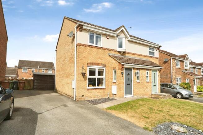 3 bed Semi-Detached for sale Image 7