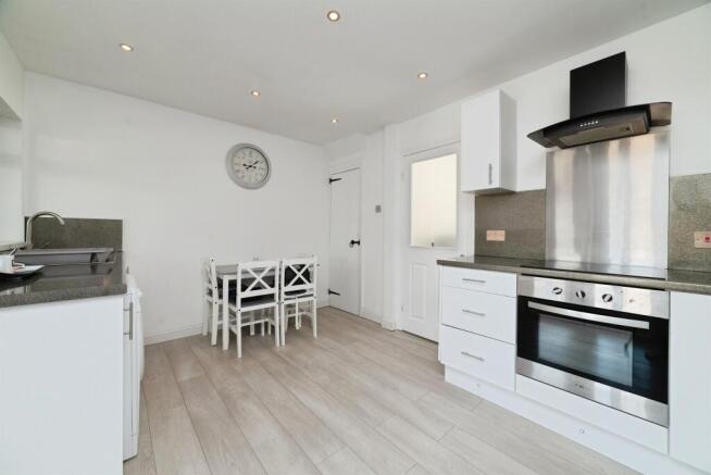 2 bed End of Terrace for sale Image 4