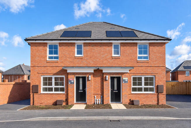 3-bed semi-detached on Canal Quarter, Broughton, Aylesbury, £385,000
