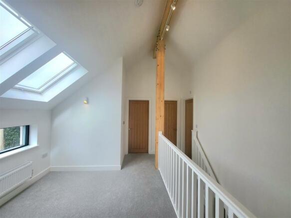 Plot 1 Internal Finish - 1st Floor Landing