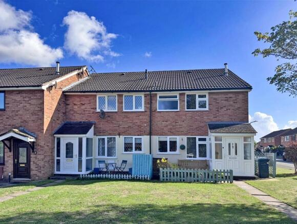 Frith Close, 4 - Front Shot.jpg