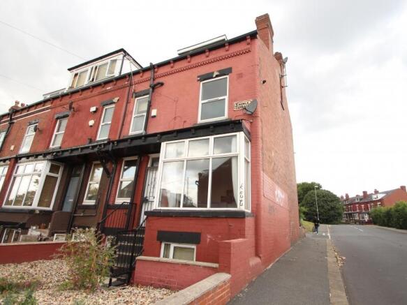 5 bed Terraced to rent Image 9