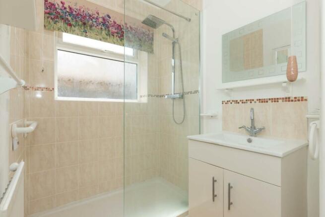 48 Chester Ave_4.JPG