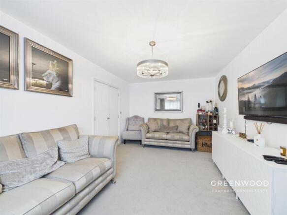 CAM01514G0-PR0195-STILL014.jpg