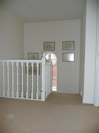 FIRST FLOOR STAIRS