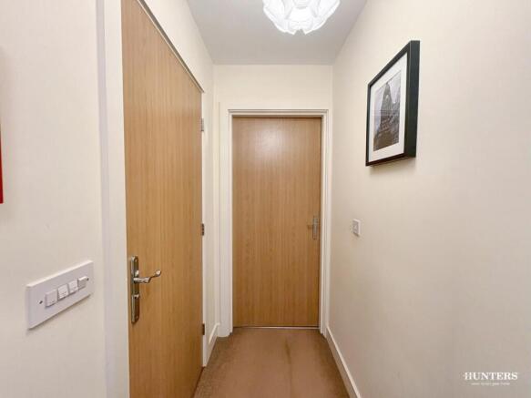2 bed Apartment for sale Image 9