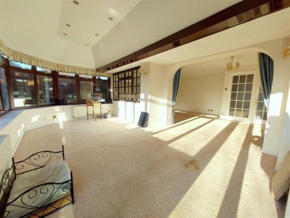 Living Room & Conservatory