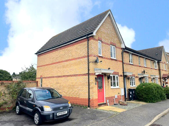 2-bed terraced on Nichols Grove, Braintree, Essex, £239,995