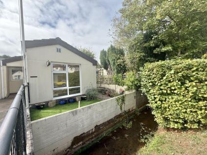 Jurys Corner Close, Newton Abbot