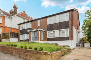 3, 134 Woodville Court, Woodville Road, New Barnet, Barnet EN5 5NT