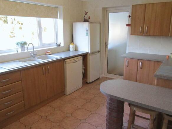 BREAKFAST KITCHEN