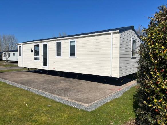2 bed Caravan for sale Image 4