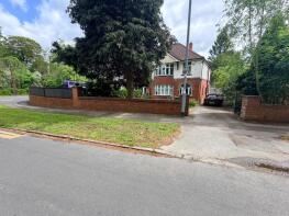 1, Batcliffe Drive, Headingley, Leeds LS6 3QB