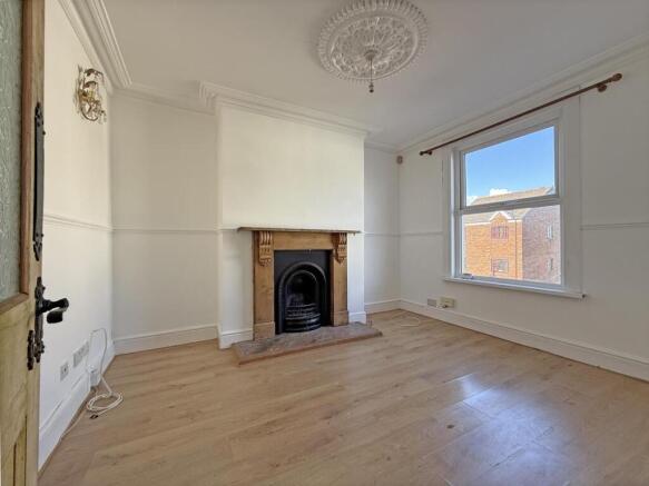 Northesk Street 40 - Lounge Front.jpg