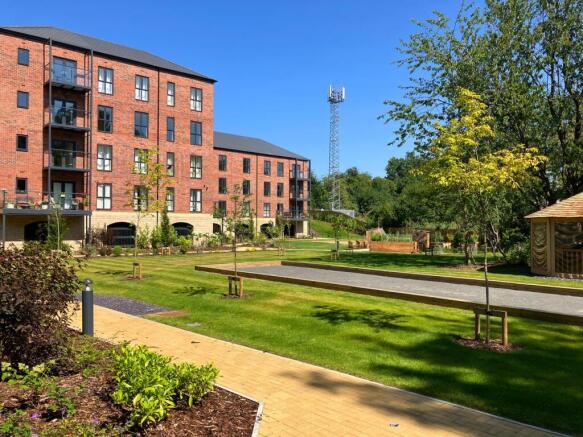 2 bed Apartment for sale Image 10
