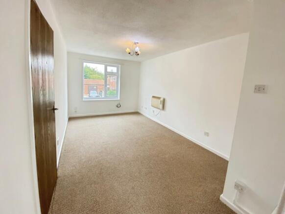1 bed Flat to rent Image 9