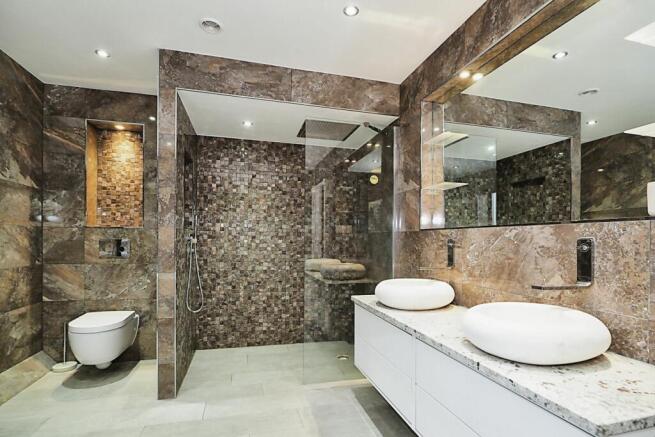 En-suite One