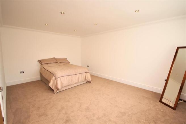 Bedroom 2.jpg