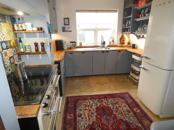 Photo 7