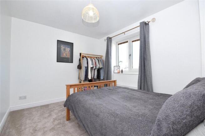 4 bed Semi-Detached for sale Image 10