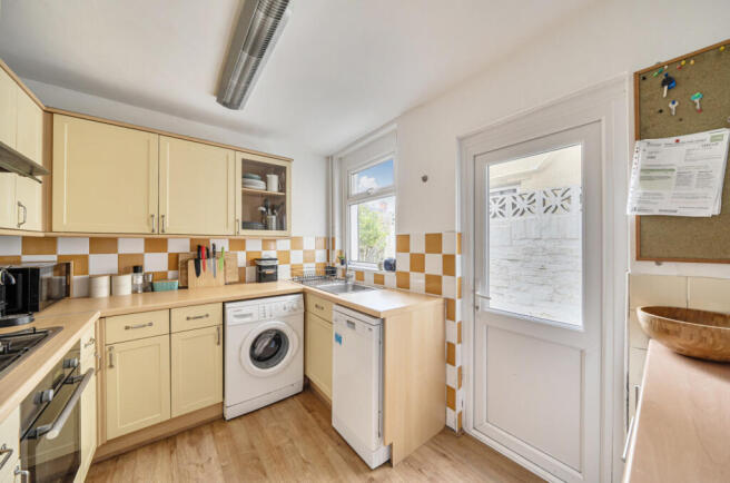 1423408-9-69aee02...