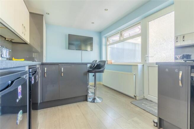 3 bed Semi-Detached for sale Image 5