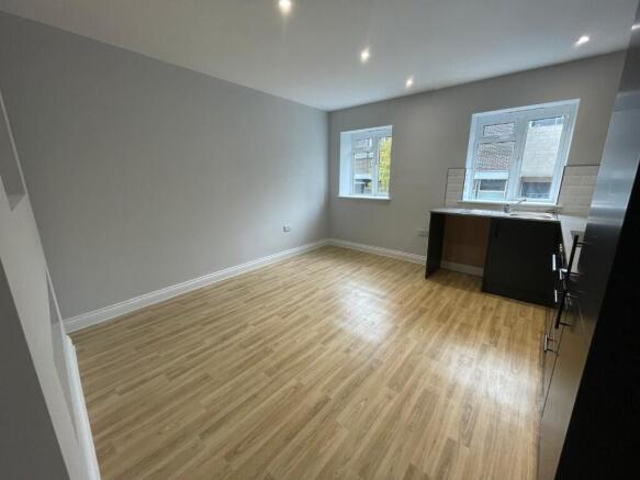 1 bed Flat to rent Image 7