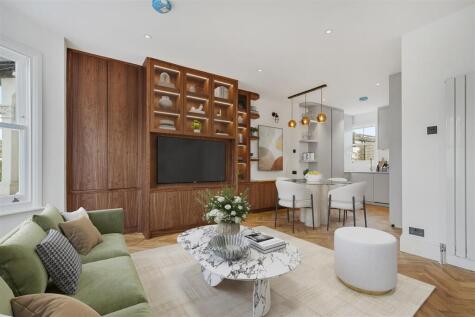 Kingswood Road, London, W4